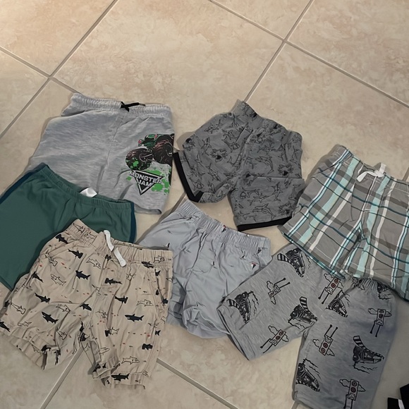 Other - Assorted 3T Toddler Boys' Shorts Set